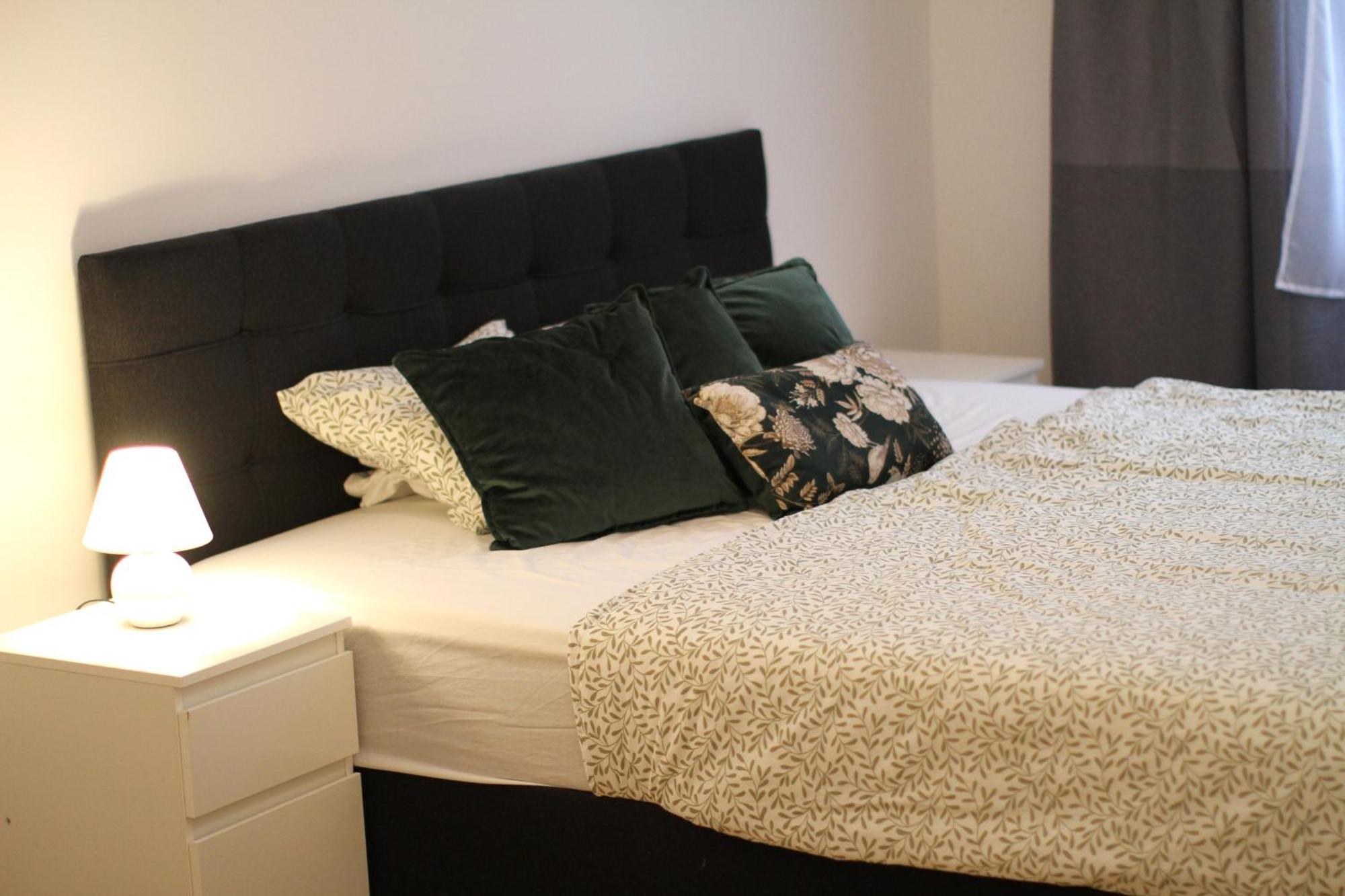 Home Sweet Home - Vienna Central Bagian luar foto