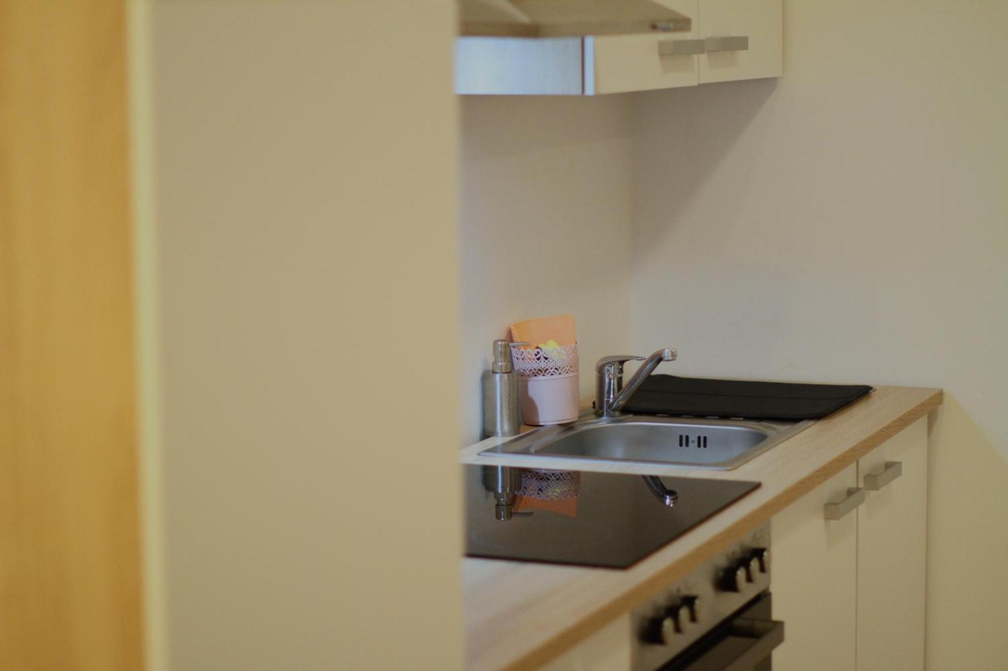 Home Sweet Home - Vienna Central Bagian luar foto