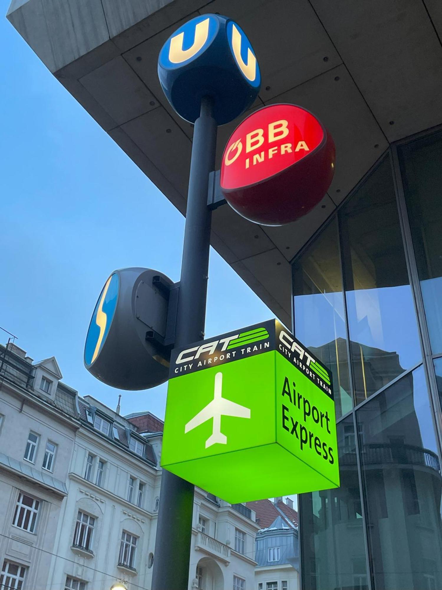 Home Sweet Home - Vienna Central Bagian luar foto