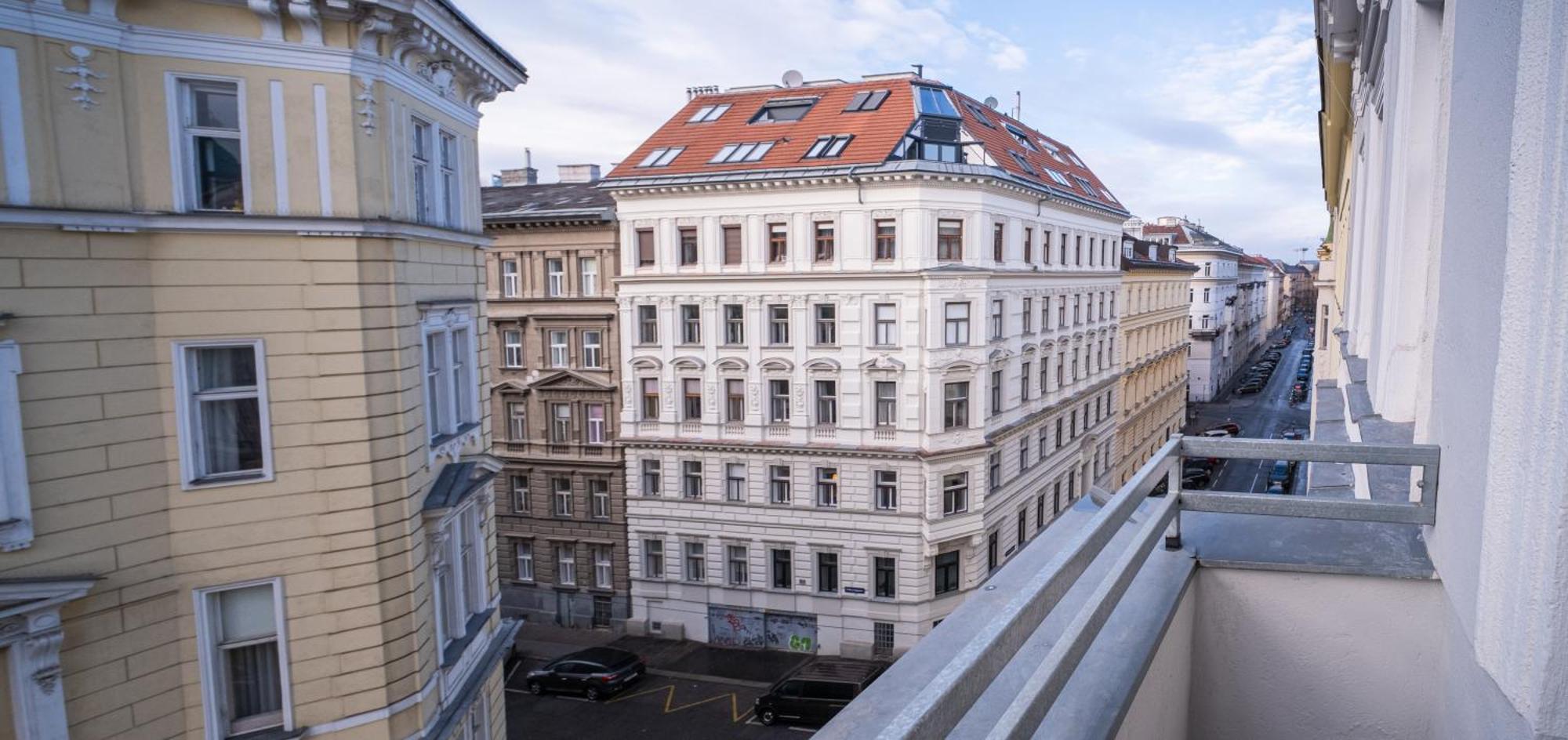 Home Sweet Home - Vienna Central Bagian luar foto