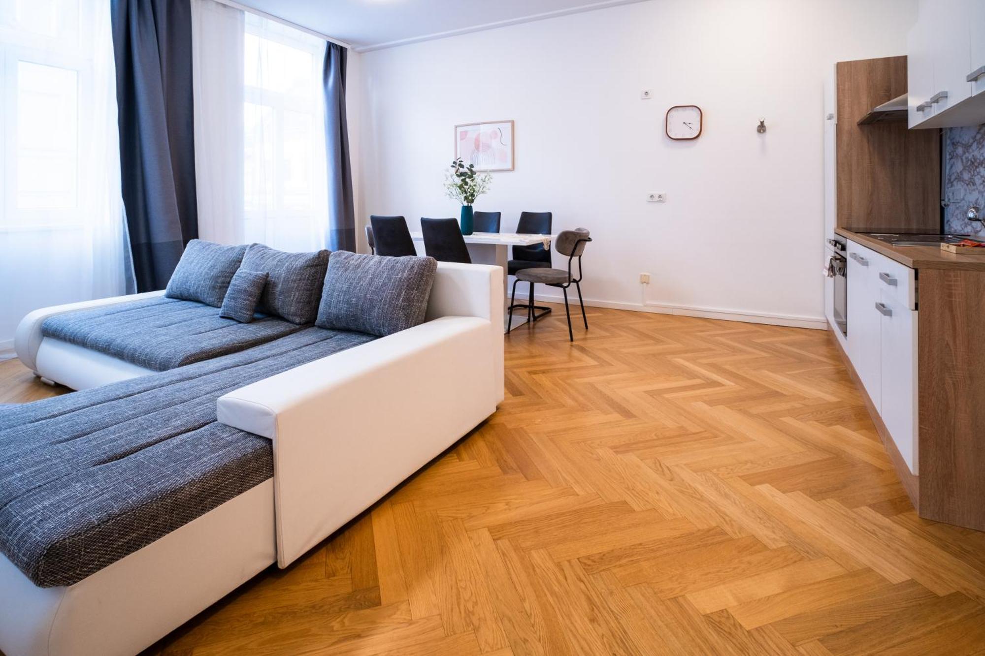 Home Sweet Home - Vienna Central Bagian luar foto
